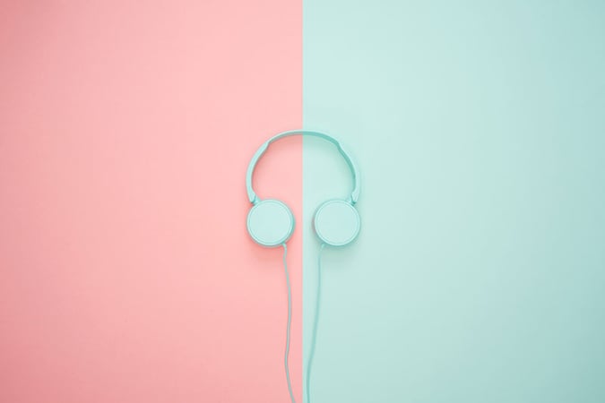 podcast-headphone